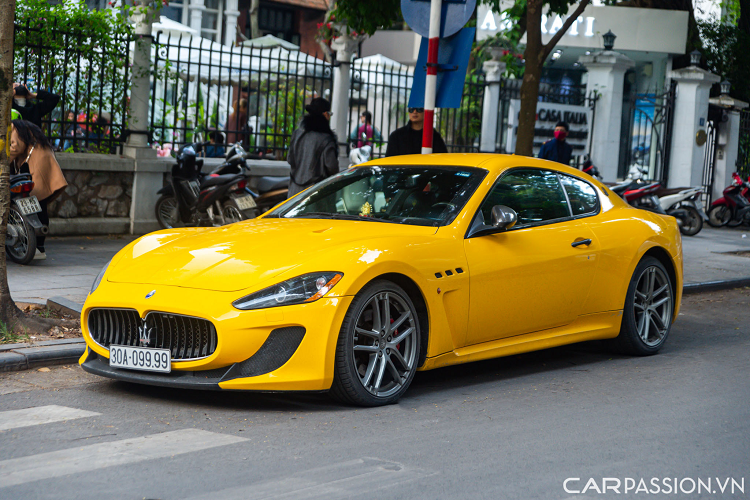 Maserati Granturismo MC Sportline bien tu quy 9 gia hon 12 ty