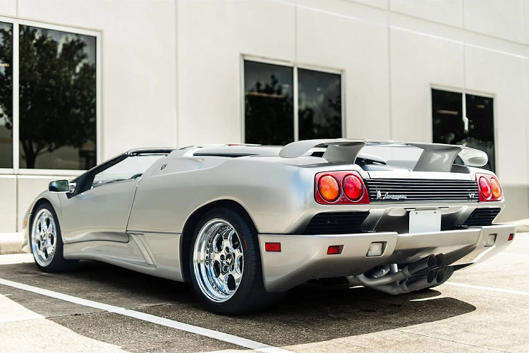 Sieu xe Lamborghini Diablo VT Roadster cuc hiem hiem tim chu moi-Hinh-2