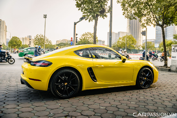 Porsche 718 Cayman chay 3 nam duoc rao ban gan 5 ty o Ha Noi-Hinh-5