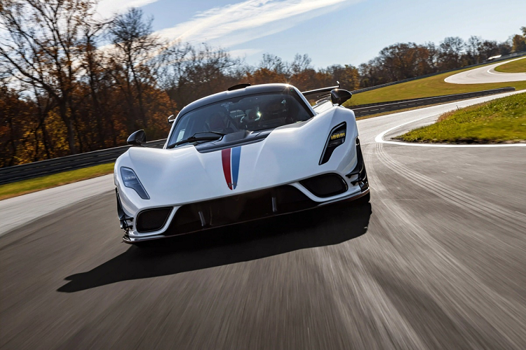 Hennessey Venom F5 Revolution ban gioi han co gia hon 63 ty dong-Hinh-14