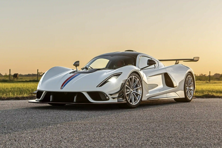 Hennessey Venom F5 Revolution ban gioi han co gia hon 63 ty dong