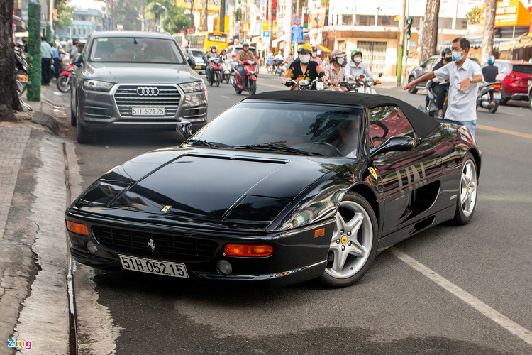 Sieu xe gia Ferrari 355 F1 Spider cua ong Dang Le Nguyen Vu co gi dac biet?