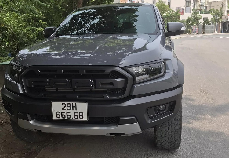 Dan choi dinh gia Ford Ranger bien “tu quy 6” Ha Noi nhu nao?