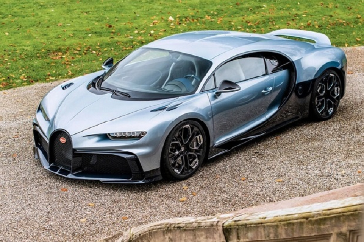 Can canh sieu xe Bugatti Chiron Profilee co gia hon 300 ty dong