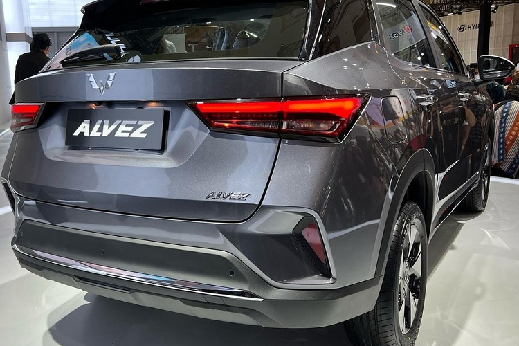 Wuling Alvez 2023 tu 330 trieu dong, san sang dau Honda HR-V-Hinh-7