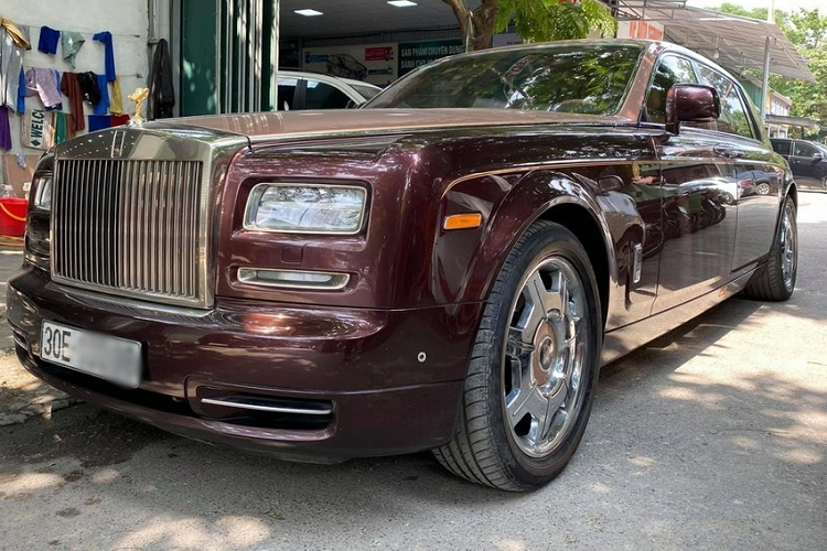 Sieu xe Rolls-Royce Phantom Sacred Fire cua ong Trinh Van Quyet van chua co ai mua-Hinh-3