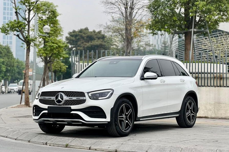 Mercedes-Benz GLC giam gia den 200 trieu dong