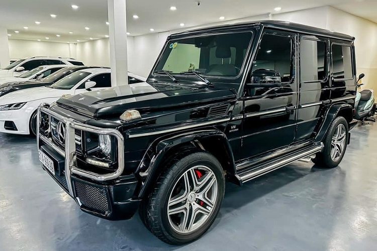 Xe sang Mercedes-Benz G63 AMG ngu quy 9 gia gan 11 ty dong