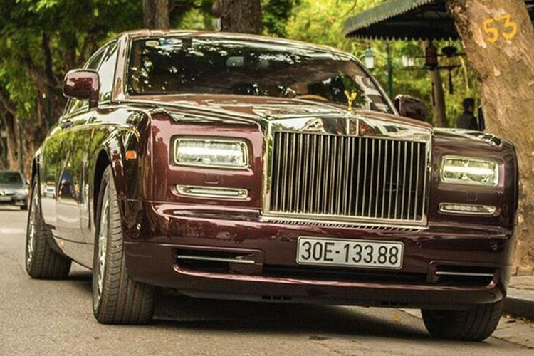 Huy dau gia lan 6 Rolls-Royce Phantom Lua thieng cua Trinh Van Quyet-Hinh-3