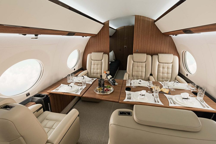 Cristiano Ronaldo so huu chuyen co Gulfstream G650 1,4 nghin ty dong-Hinh-3