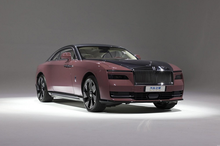 Rolls-Royce Spectre tu 19 ty dong sat Viet Nam, cac dai gia 