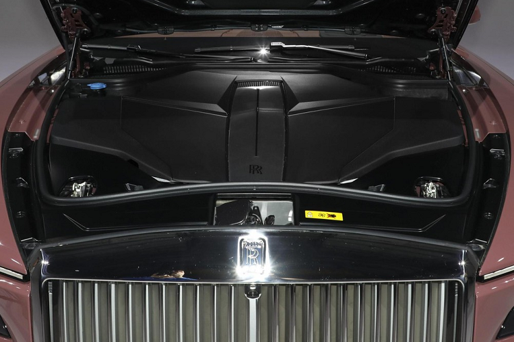 Rolls-Royce Spectre tu 19 ty dong sat Viet Nam, cac dai gia 