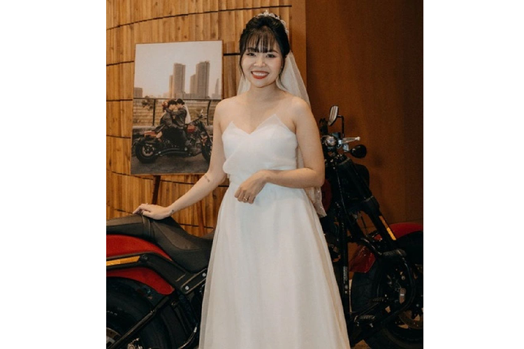 Chum anh co dau Viet cuoi Harley Davidson hon 750 trieu-Hinh-3