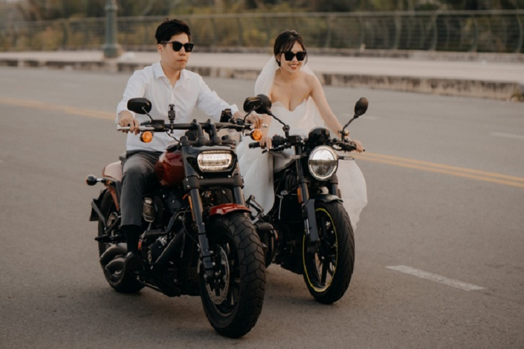 Chum anh co dau Viet cuoi Harley Davidson hon 750 trieu-Hinh-9