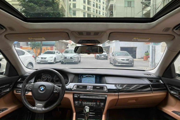 BMW 750Li 'chu tich' ban chi 600 trieu tai Ha Noi vi... mot ly do-Hinh-5