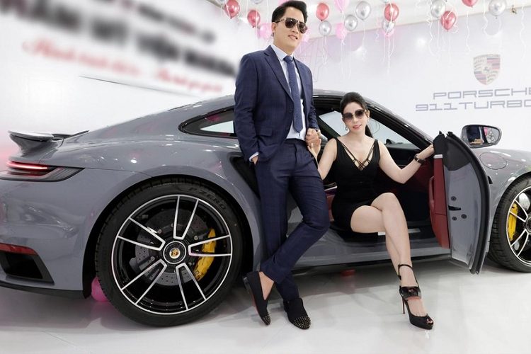 Chi tiet Porsche 911 Turbo S 992 hon 16 ty cua dai gia Hoang Kim Khanh-Hinh-2