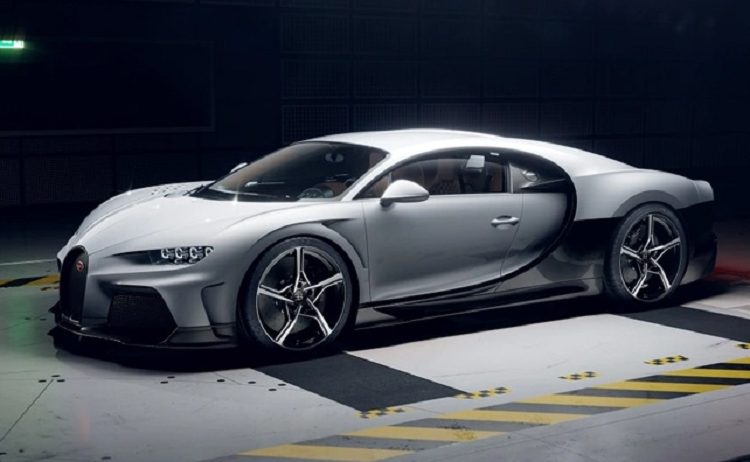 Bugatti Chiron bi trieu hoi vi... lap nham banh