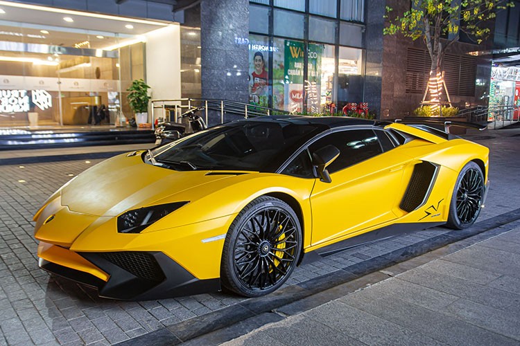 Chi tiet Lamborghini Aventador SV Roadster gan 40 ty o Viet Nam-Hinh-11