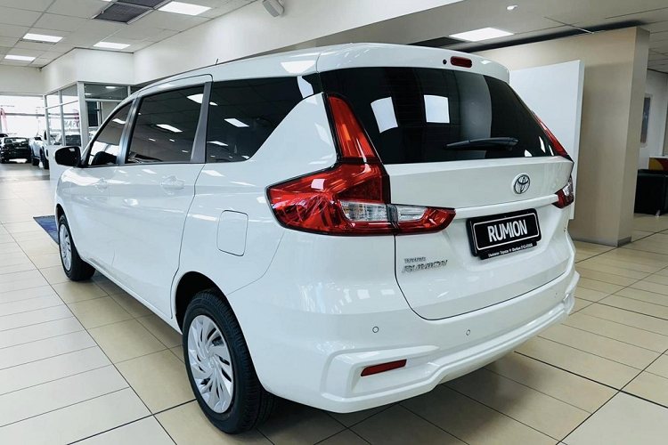 Chi tiet Toyota Rumion 2023 sieu re chi tu 375 trieu dong-Hinh-11