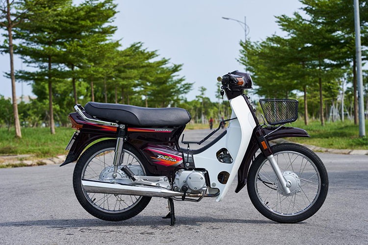 Honda Dream bien tu quy 8 rao ban 288 trieu co den 2 nguoi chu-Hinh-3