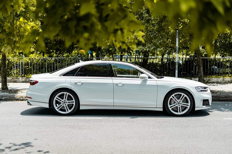 Audi S8 2021 moi chay 2 nam, dai gia Viet lo toi 7 ty dong-Hinh-3