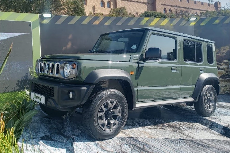 Chi tiet Suzuki Jimny 5 cua nang cap xin so-Hinh-6