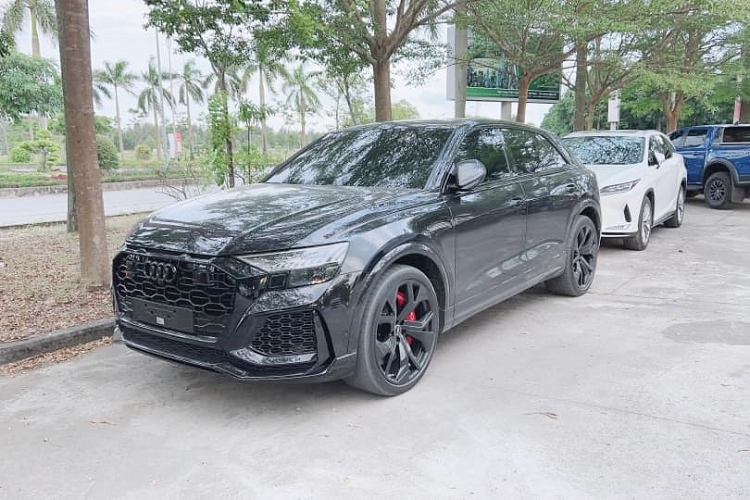 Xem Audi RS Q8 gan 10 ty doc nhat Viet Nam cua dai gia Nghe An-Hinh-3