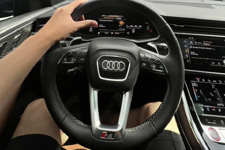 Xem Audi RS Q8 gan 10 ty doc nhat Viet Nam cua dai gia Nghe An-Hinh-5