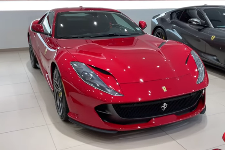 Sieu ngua Ferrari 812 GTS dau tien sap ve Viet Nam-Hinh-10