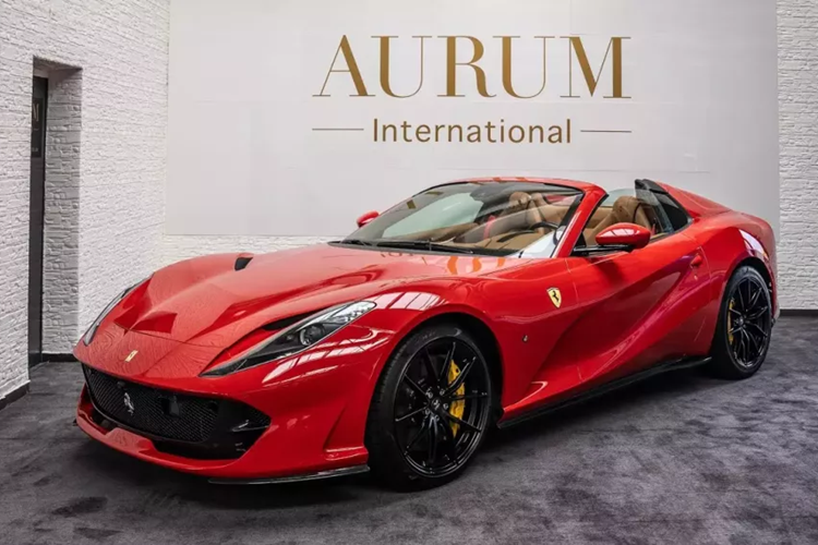 Sieu ngua Ferrari 812 GTS dau tien sap ve Viet Nam-Hinh-2