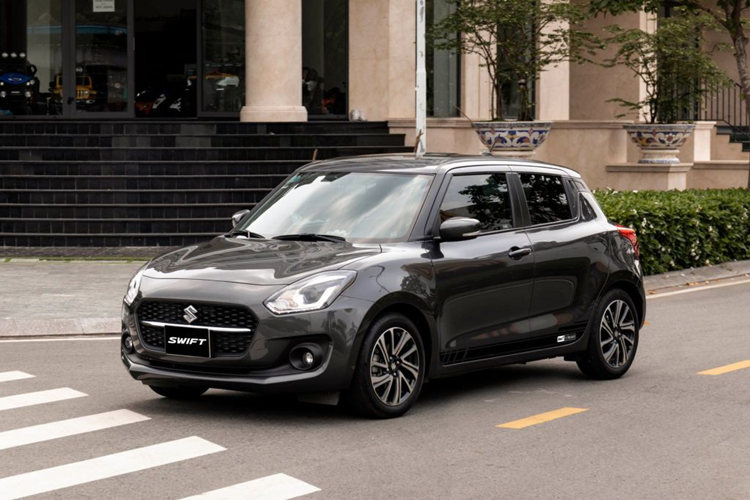 Suzuki Swift duoc giam gia den 100 trieu dong