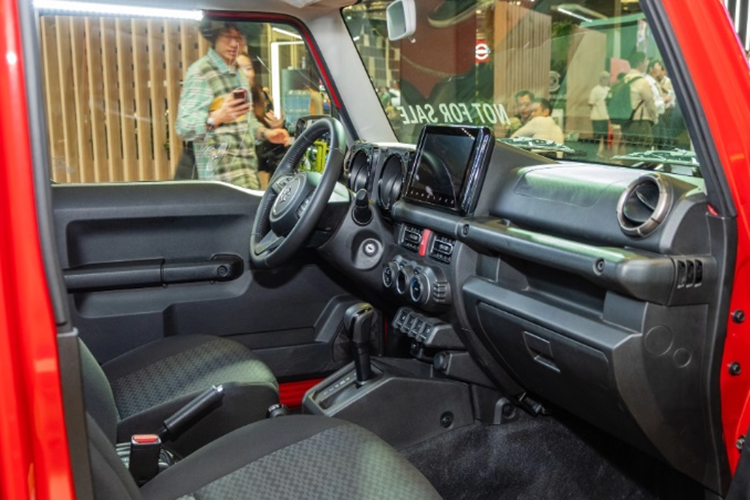 Chi tiet Suzuki Jimny phien ban 5 cua-Hinh-5