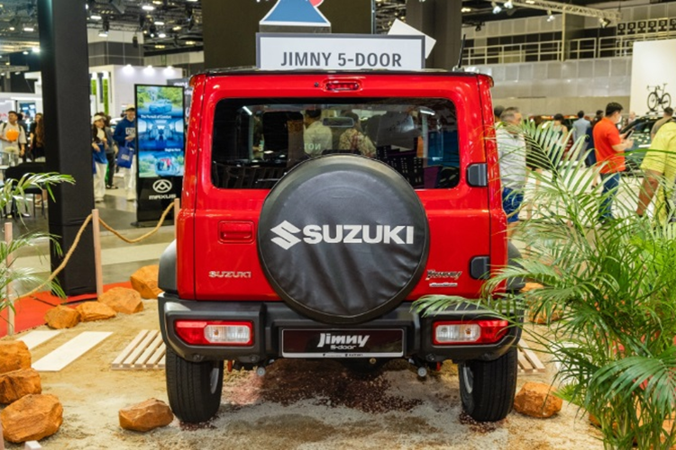 Chi tiet Suzuki Jimny phien ban 5 cua-Hinh-7