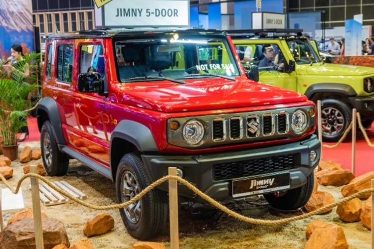 Chi tiet Suzuki Jimny phien ban 5 cua