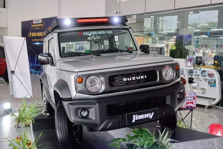 Chi tiet Suzuki Jimny 2024 duoi 800 trieu dong-Hinh-2