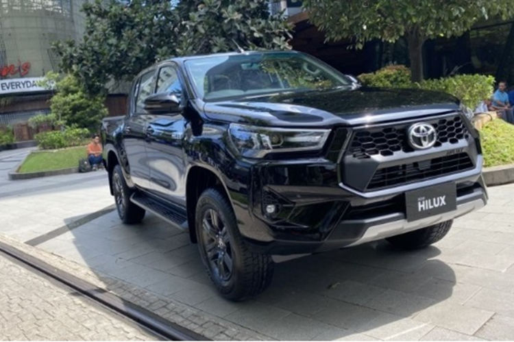 Toyota Hilux 2024 tu 685 trieu dong co gi hay?