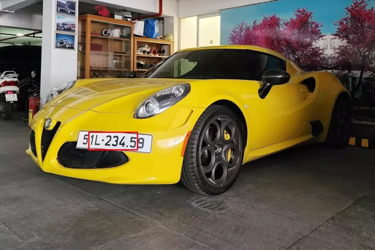 Alfa Romeo 4C Launch Edition hon 4 ty trung bien doc 12345-Hinh-3