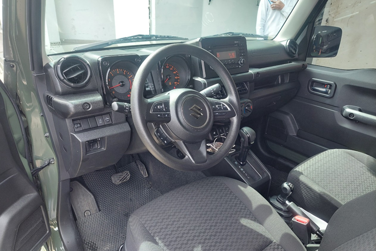 Suzuki Jimny phien ban ban tai lo dien-Hinh-4