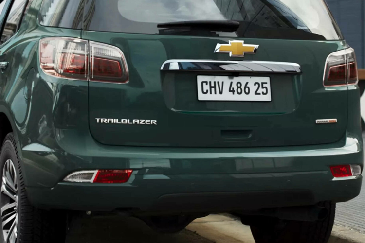 Dien mao tuoi moi cua SUV 7 cho Chevrolet TrailBlazer 2025-Hinh-7