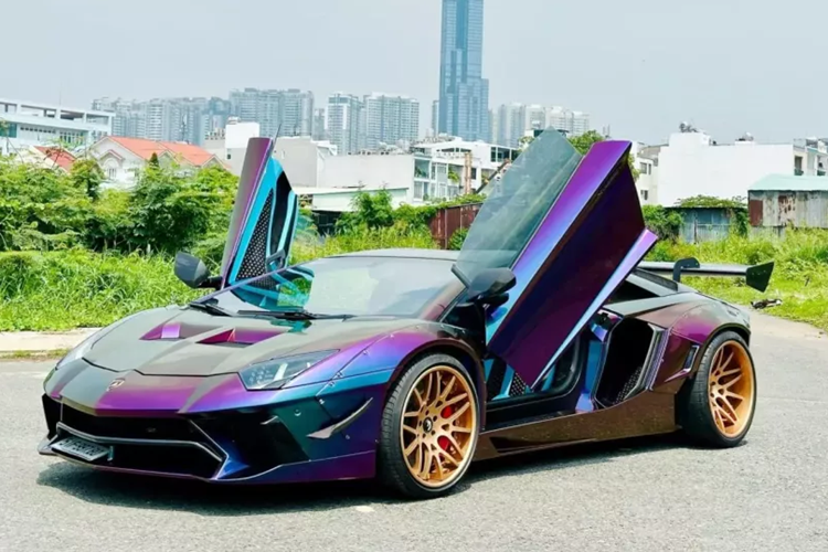 Dai gia chi tien ty do xe Lamborghini Aventador LP700-4