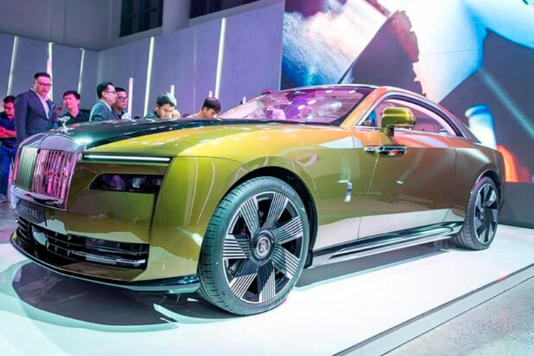 Rolls-Royce Spectre dau tien xuat hien tai Viet Nam-Hinh-5