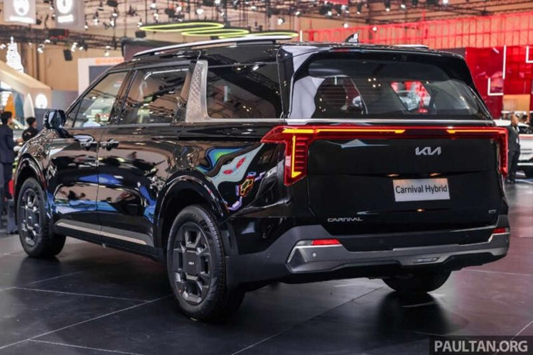 Chi tiet Kia Carnival hybrid 2025 gia toi 2,2 ty dong-Hinh-6