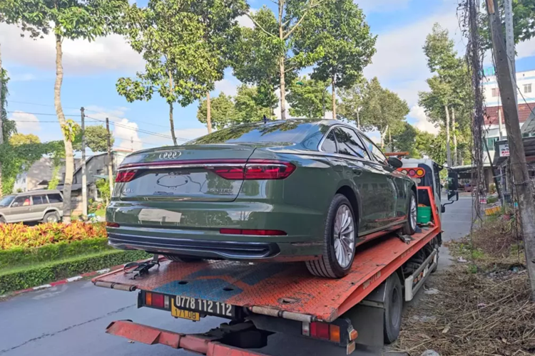 Audi A8L cua dai gia mien Tay mua 1 thang lo hon 1 ty dong-Hinh-8