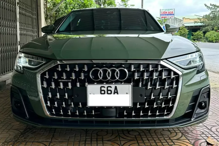 Audi A8L cua dai gia mien Tay mua 1 thang lo hon 1 ty dong