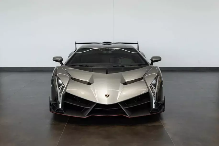 Dai gia co the mua tra gop Lamborghini Veneno Coupe-Hinh-2