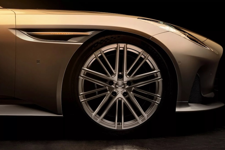 Can canh “diep vien” Aston Martin DB12 Goldfinger-Hinh-3