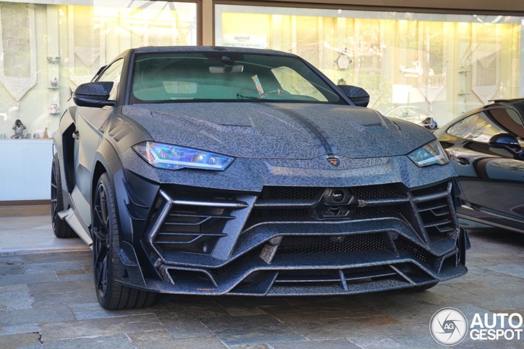 Cuc an tuong voi Lamborghini Urus Venatus cua Mansory