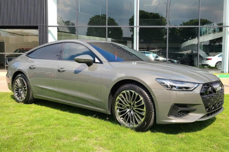 Audi A7 Sportback 2024 co gia tham khao 2,99 ty dong