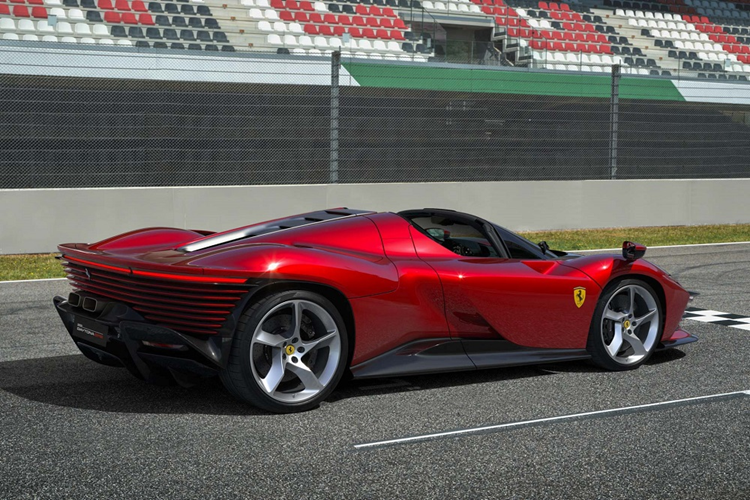 Vi sao goi Ferrari F80 trieu do dang cap '+1'?-Hinh-10