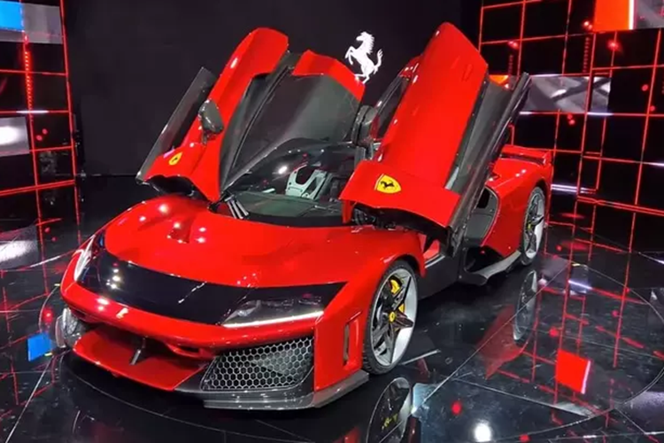 Vi sao goi Ferrari F80 trieu do dang cap '+1'?